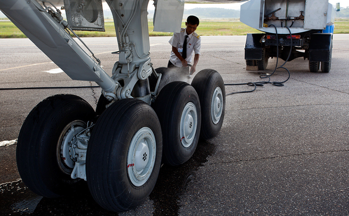 航空液壓油也需要經(jīng)受高溫的考驗